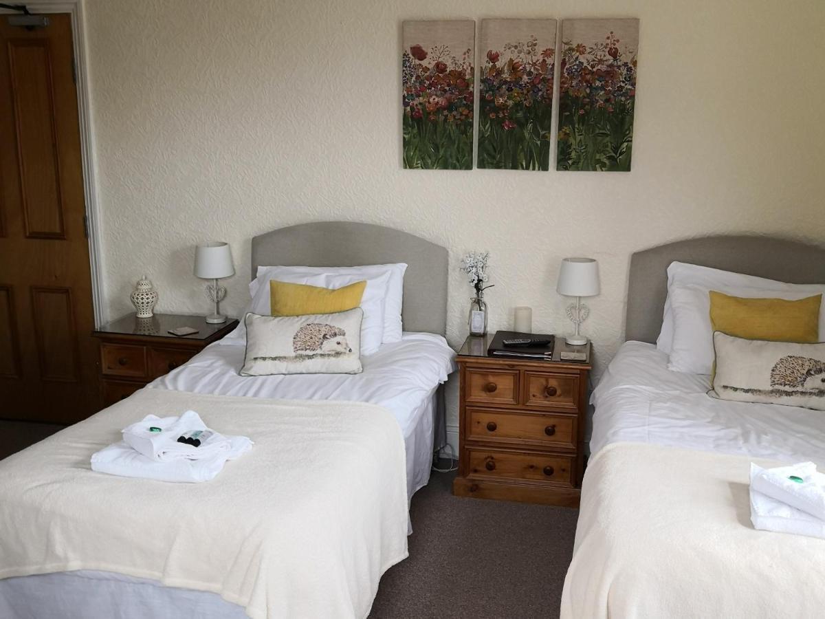 The Buck Hotel Thornton Dale Room photo